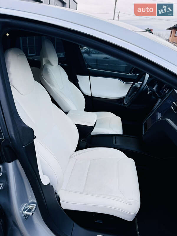 Ліфтбек Tesla Model S 2018 в Луцьку фото 33 Ліфтбек Tesla Model S 2018 в Луцьку