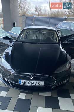 Tesla Model S  2014