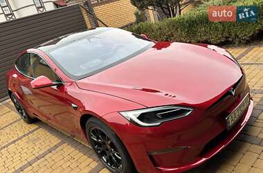 Tesla Model S  2024