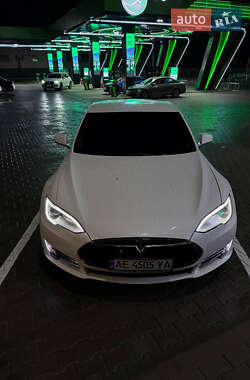 Tesla Model S  2014