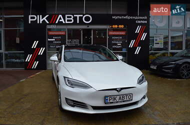 Tesla Model S  2018
