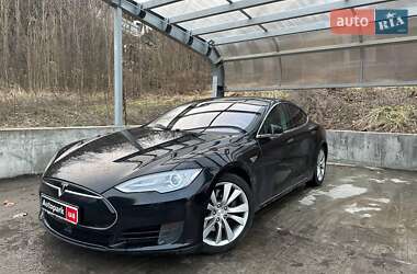 Tesla Model S  2015