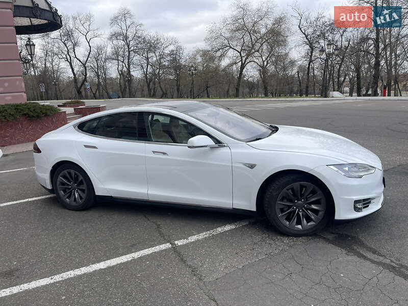 Лифтбек Tesla Model S 2012 в Одессе