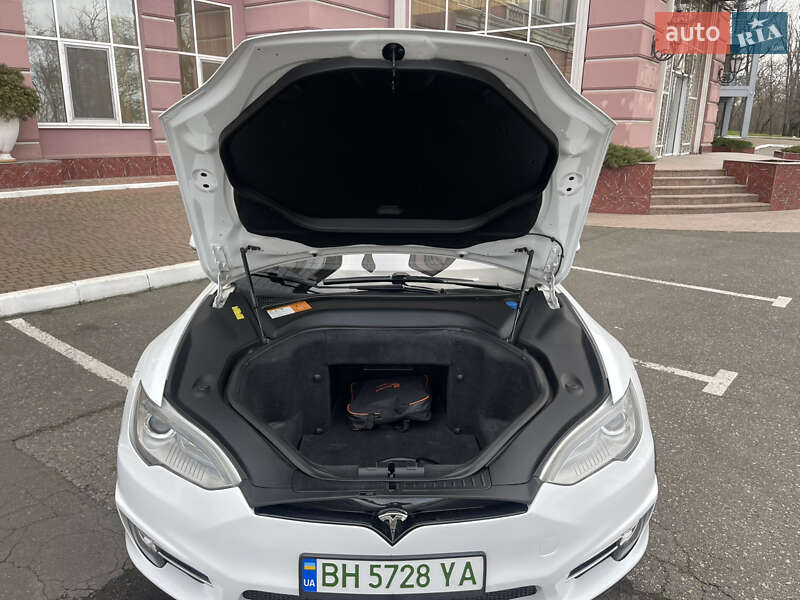 Лифтбек Tesla Model S 2012 в Одессе