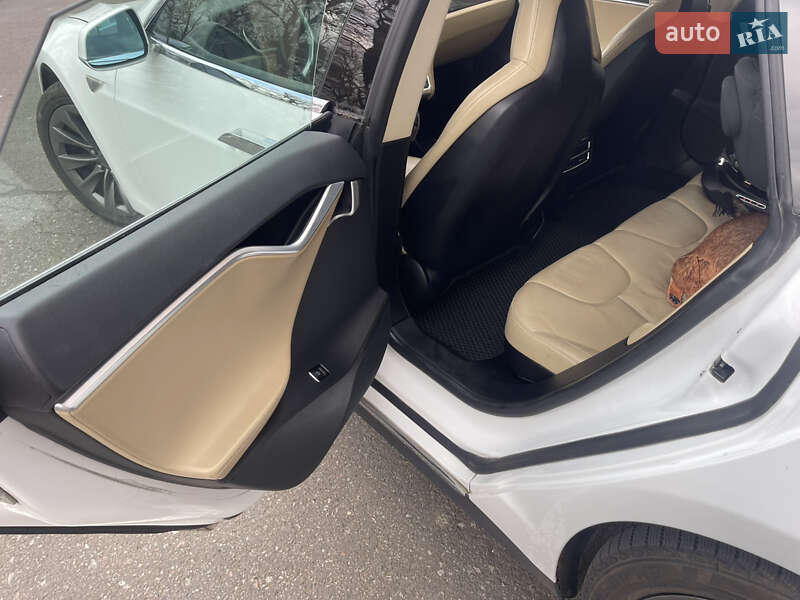 Лифтбек Tesla Model S 2012 в Одессе