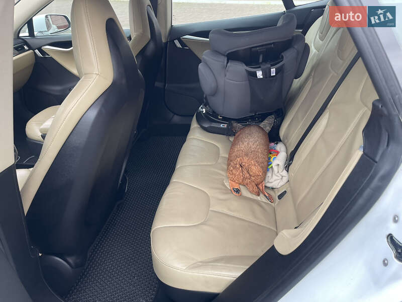 Лифтбек Tesla Model S 2012 в Одессе