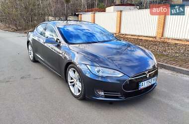 Tesla Model S  2015