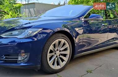 Tesla Model S  2016