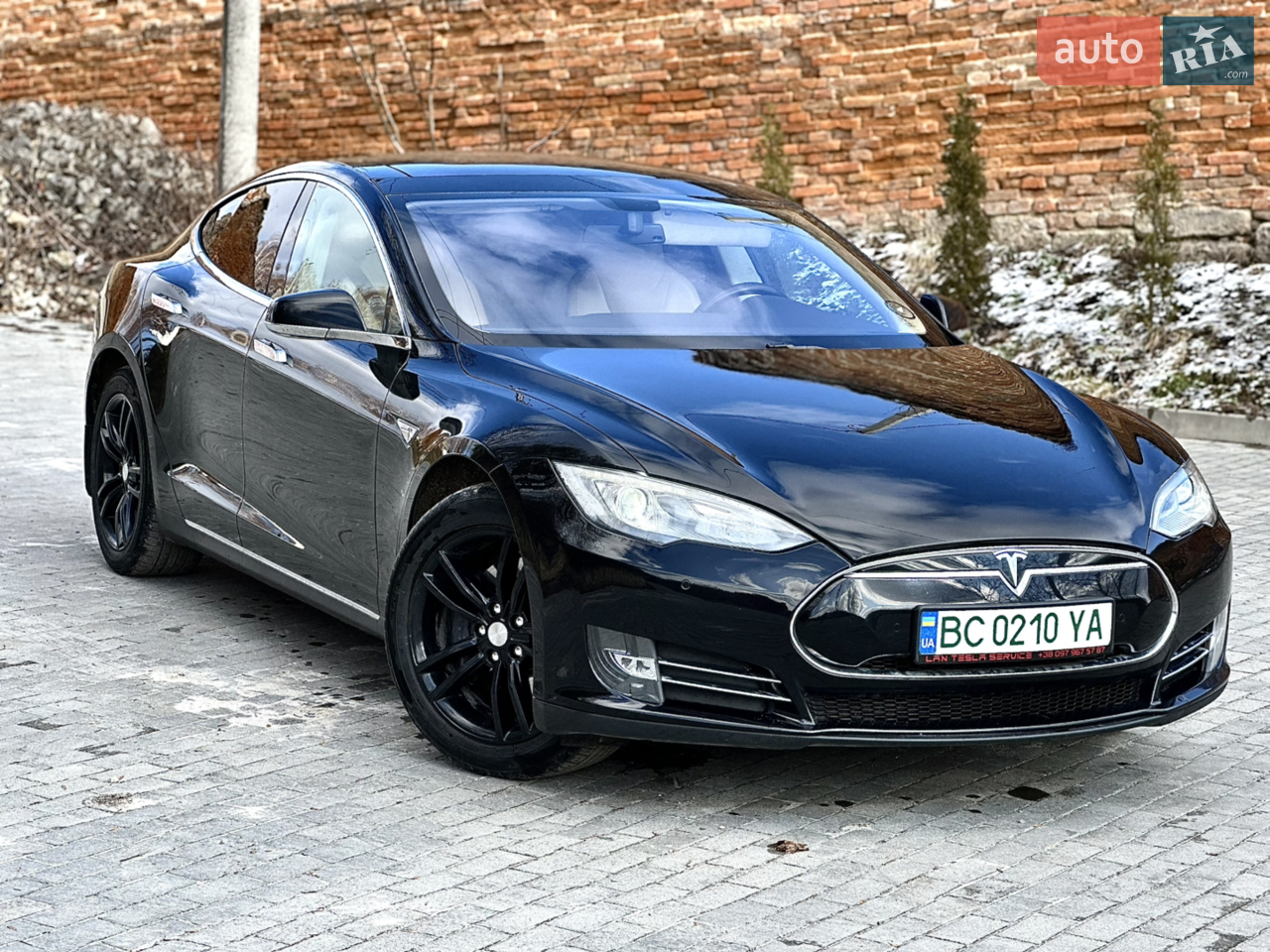 2014 Tesla Model S - мініатюра 2