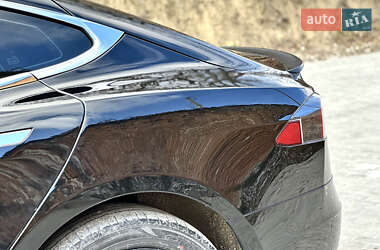 Лифтбек Tesla Model S 2014 в Тернополе фото 20 Лифтбек Tesla Model S 2014 в Тернополе