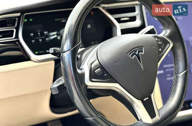 Лифтбек Tesla Model S 2014 в Тернополе фото 27 Лифтбек Tesla Model S 2014 в Тернополе