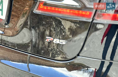 Лифтбек Tesla Model S 2014 в Тернополе фото 29 Лифтбек Tesla Model S 2014 в Тернополе