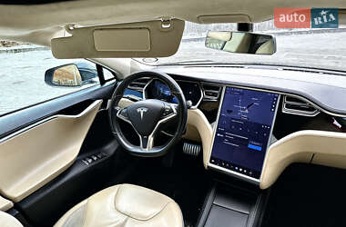 Лифтбек Tesla Model S 2014 в Тернополе фото 33 Лифтбек Tesla Model S 2014 в Тернополе
