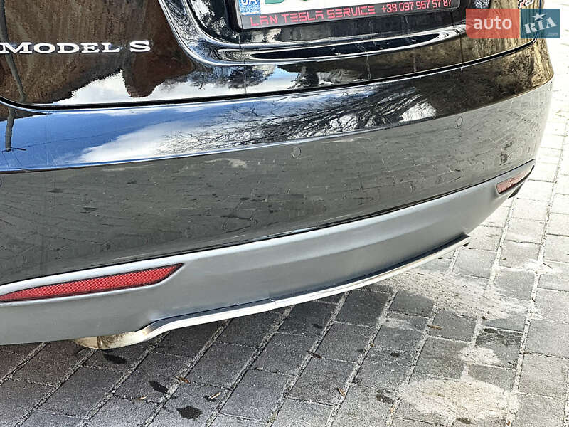 Лифтбек Tesla Model S 2014 в Тернополе фото 31 Лифтбек Tesla Model S 2014 в Тернополе