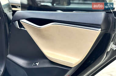 Лифтбек Tesla Model S 2014 в Тернополе фото 42 Лифтбек Tesla Model S 2014 в Тернополе