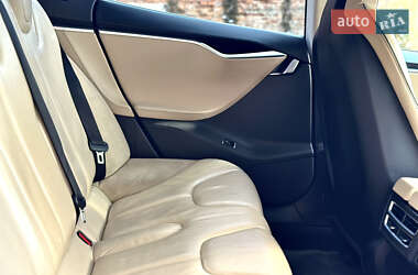 Лифтбек Tesla Model S 2014 в Тернополе фото 41 Лифтбек Tesla Model S 2014 в Тернополе