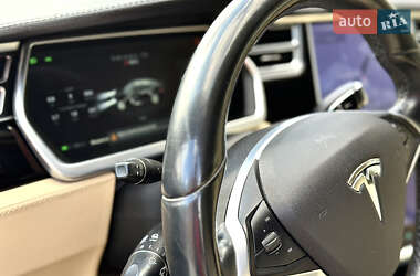 Лифтбек Tesla Model S 2014 в Тернополе фото 51 Лифтбек Tesla Model S 2014 в Тернополе