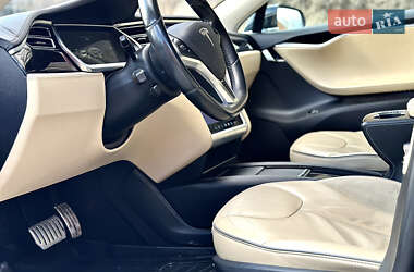 Лифтбек Tesla Model S 2014 в Тернополе фото 48 Лифтбек Tesla Model S 2014 в Тернополе