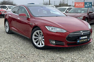 Tesla Model S  2016