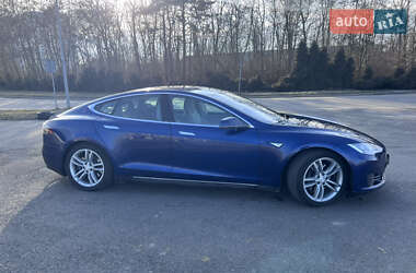 Tesla Model S  2015