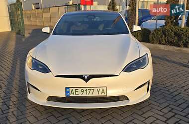 Tesla Model S  2024