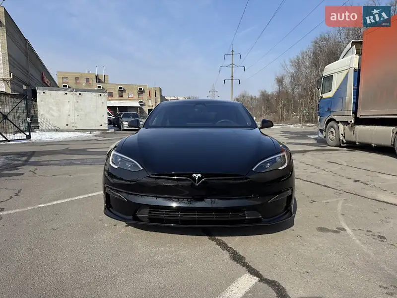 Tesla Model S 2023