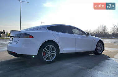Tesla Model S  2015