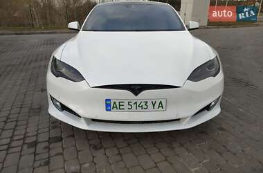 Tesla Model S  2016