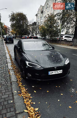 Tesla Model S  2018