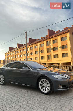 Tesla Model S  2015