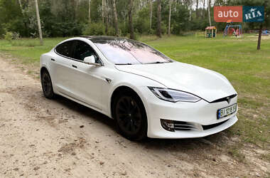Tesla Model S  2018