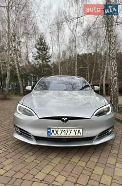 Tesla Model S  2015