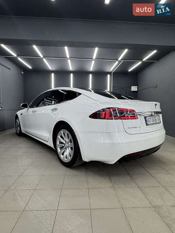 Ліфтбек Tesla Model S 2017 в Коломиї фото 14 Ліфтбек Tesla Model S 2017 в Коломиї