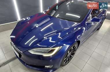 Tesla Model S  2016