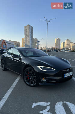 Tesla Model S  2018