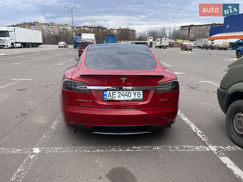 Лифтбек Tesla Model S 2015 в Кривом Роге фото 10 Лифтбек Tesla Model S 2015 в Кривом Роге