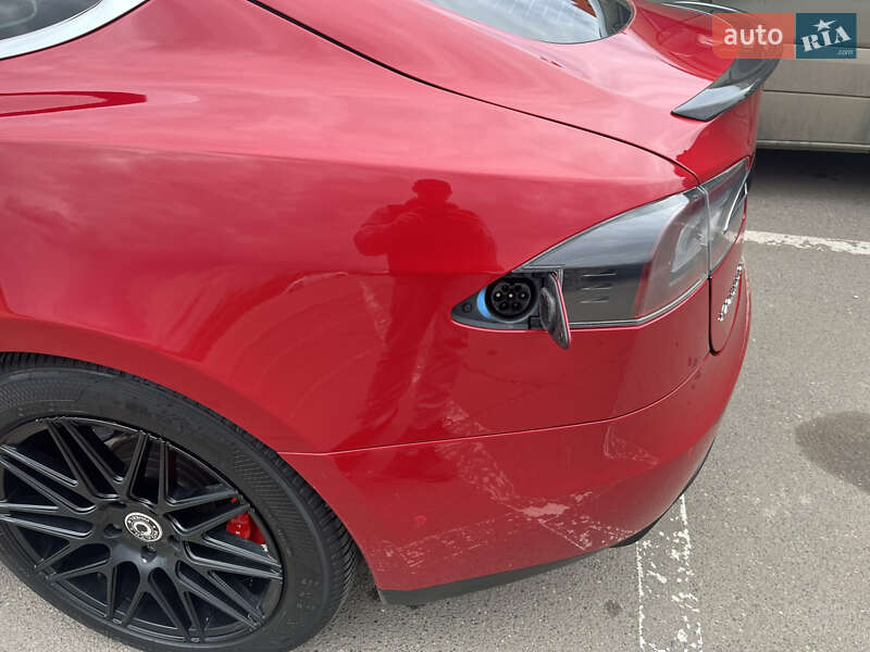 Лифтбек Tesla Model S 2015 в Кривом Роге фото 17 Лифтбек Tesla Model S 2015 в Кривом Роге