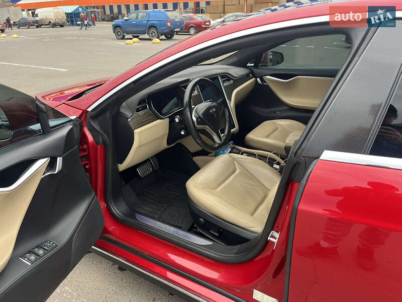 Лифтбек Tesla Model S 2015 в Кривом Роге фото 19 Лифтбек Tesla Model S 2015 в Кривом Роге