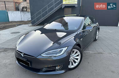 Tesla Model S  2018
