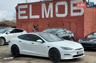 Tesla Model S  2022