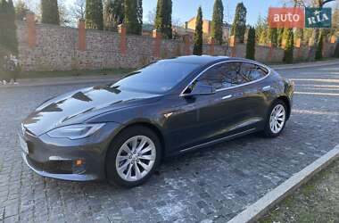 Tesla Model S  2016