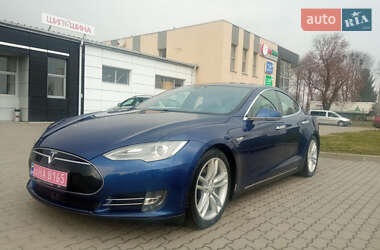 Tesla Model S  2015