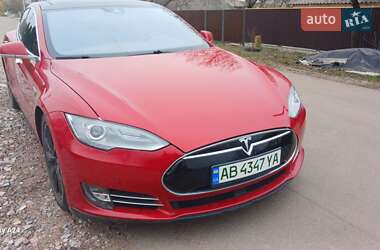 Tesla Model S  2015