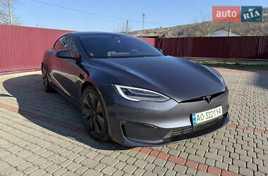 Tesla Model S  2021