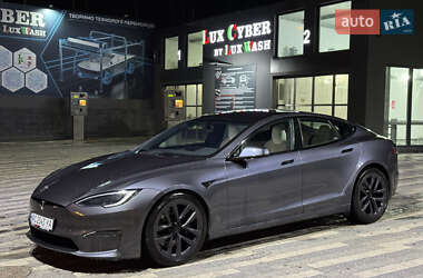 Tesla Model S  2021