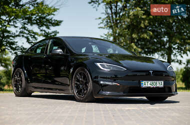 Tesla Model S  2021