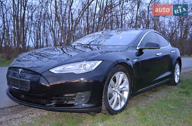 Tesla Model S  2015