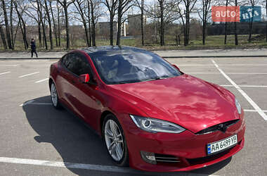 Tesla Model S 2016