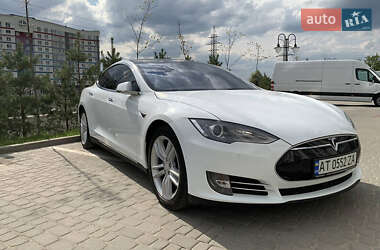 Tesla Model S  2015