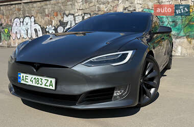 Tesla Model S  2017